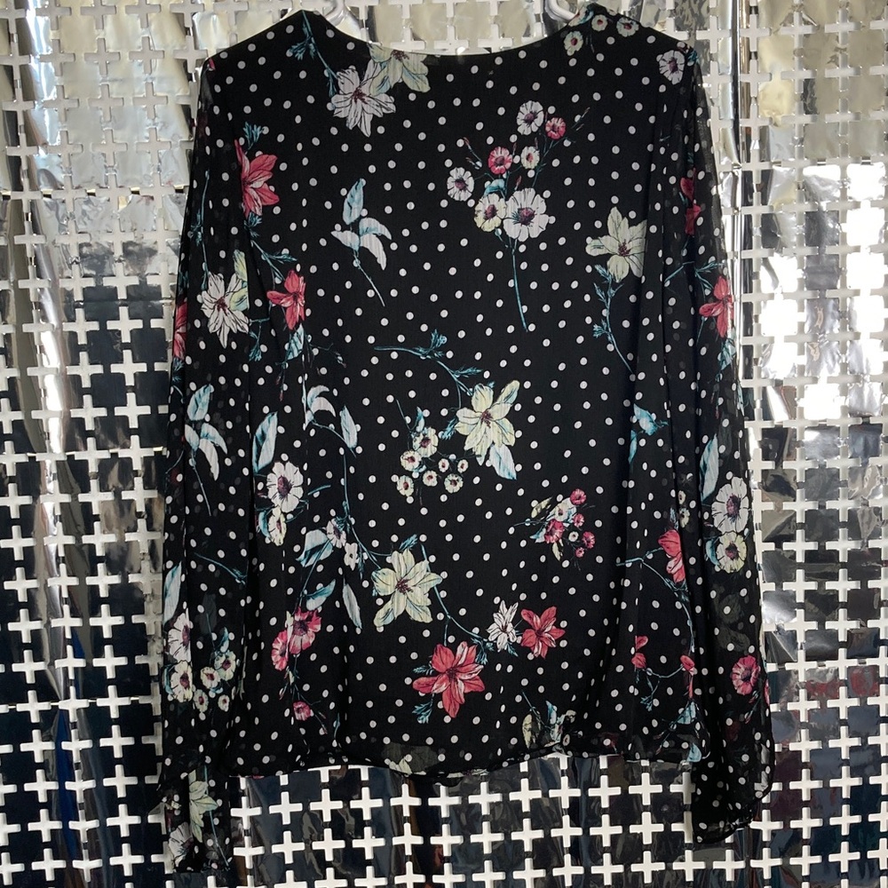 AGB Black Floral Polka Dot V-Neck Blouse with Pink and Cream Accents - Picture 3 of 4